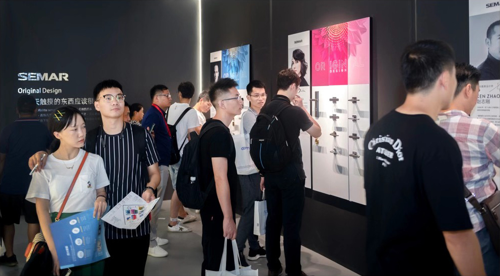 星空电竞占·放｜在2019中国建博会（广州）留下高光时刻！